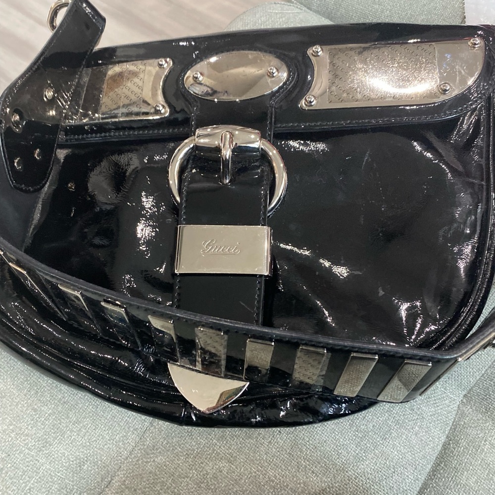 Gucci purse patent leather